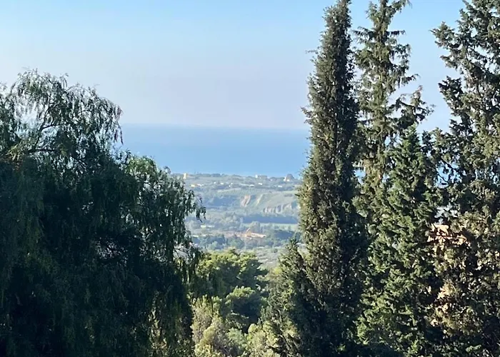 Falaride Discesa Sulla Valle Di Oro *